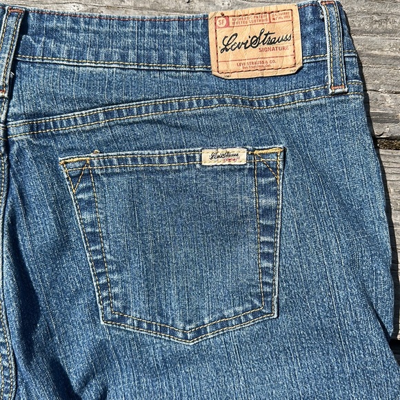 Levi’s Stauss Signature Low rise boot cut misses 10 long - Picture 6 of 10